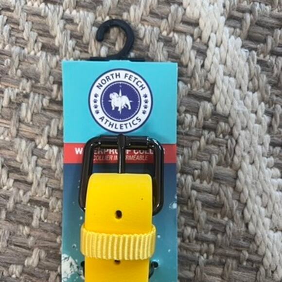 North Fetch Athletics Waterproof Collar Sz M-L - Picture 2 of 3